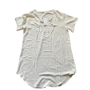 Womens White Tunic Flowy Crochet around Collar Size Medium Boho Lagenlook